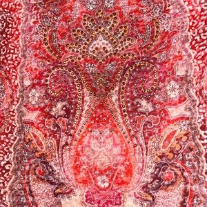 Dressbarn lightly bedazzled short sleeve tee.